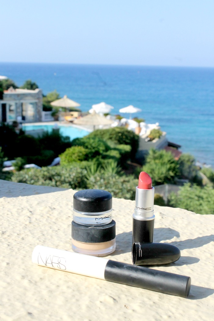 6 Weeks of Beauty Bits with Hand-Luggage Only?!